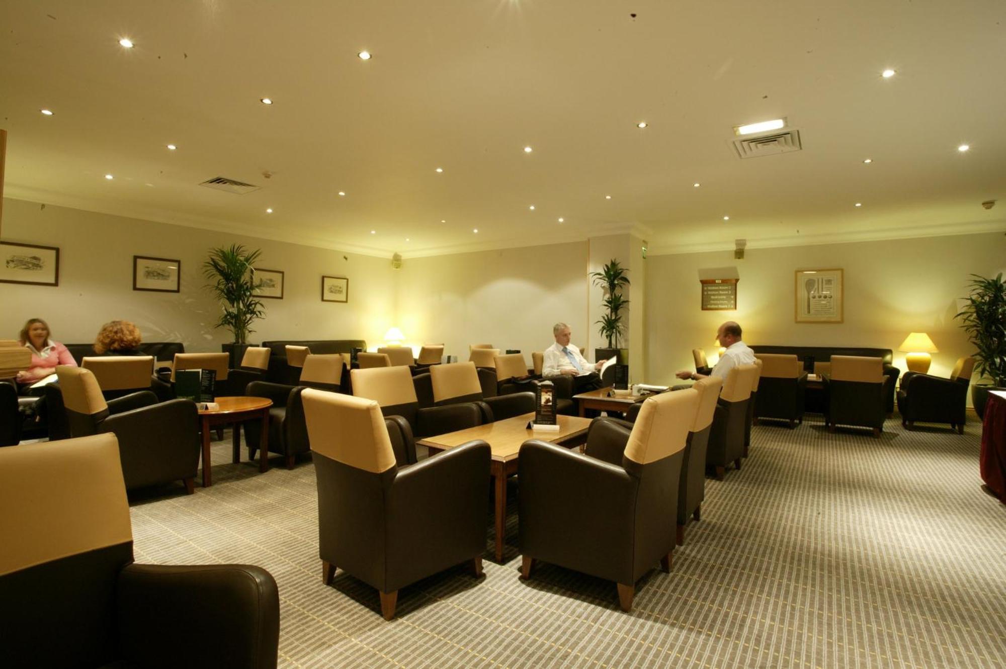 Holiday Inn Leeds-Wakefield M1 Jct40, An Ihg Hotel Zewnętrze zdjęcie